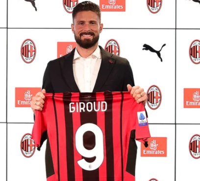 AC Milan unveils French forward Olivier Giroud